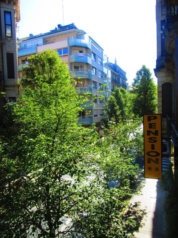 Pension Urumea Hotel San Sebastián Eksteriør billede